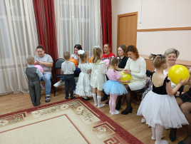 Мамы и дети Мамы и дети.